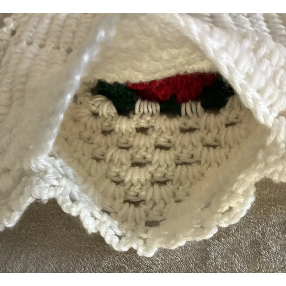 Vintage Pillow Case White Crochet Rose Appliqué Throw Pillow 14x14